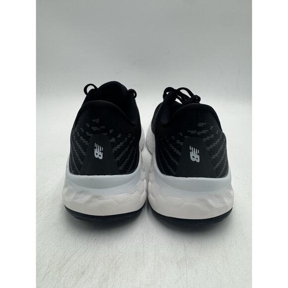 New Balance VONGO V5 Women's NEW Running Sneaker Black US Size 9 Medium - Picture 7 of 9